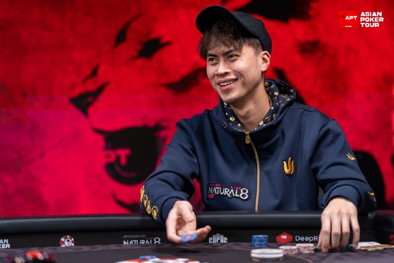 马来西亚高stakes选手Wai Kiat Lee：从PS玩WSOP到赢百万马来西亚高stakes选手Wai Kiat Lee在接受采访时回顾了他在WSOP的经历和职业生涯