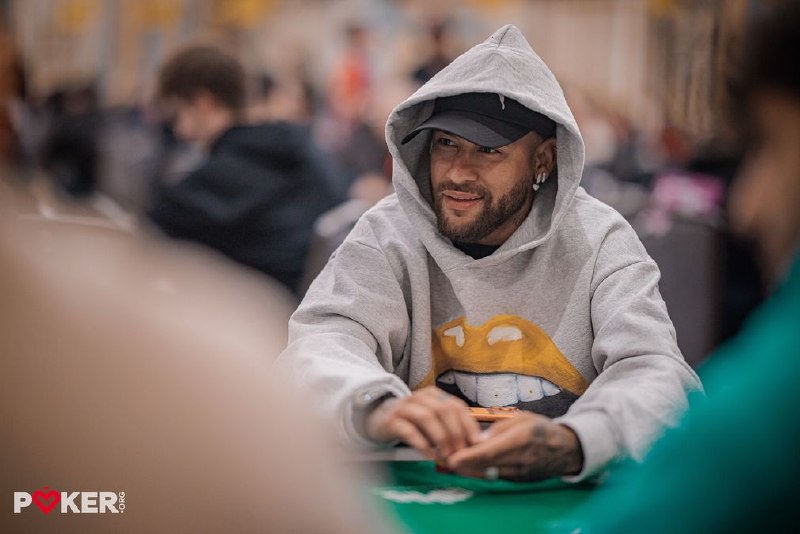 📰 第 221 更 · 系列追踪巴西足球明星内马尔参加WSOP $10,000锦标赛巴西足球明星内马尔（Neymar Jr.）在世界杯结束后，立即飞往拉斯维加斯参加世界扑克大赛（WSOP）的$10,000买入6人桌无限德州扑克锦标赛