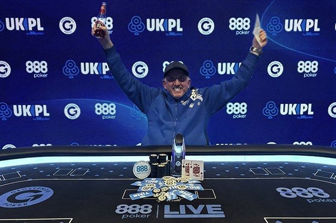 🏆 锦标赛战报亚当 ｜ 威尔金森逆转夺冠📍 888poker LIVE 2026 UKPL Reading 主赛事👑 冠军: 亚当·威尔金森💰 奖金: £32,010亚当·威尔金森在888poker LIVE 2026 UKPL Reading 主赛事中逆转夺冠，领走 £32,010 的奖金