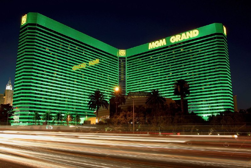 MGM 大都会推出在线真人荷官游戏MGM 大都会推出了新的在线真人荷官游戏，带来拉斯维加斯赌场的激情和氛围